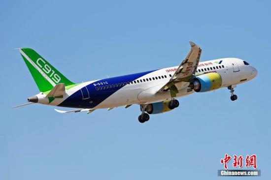 12月17日，第二架C919大型客機在上海浦東國際機場完成首次飛行。<a target='_blank' href='http://www.chinanews.com/'>中新社</a>記者 殷立勤 攝
