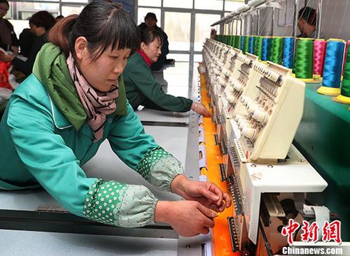 資料圖：陜西隴縣旅游產(chǎn)品開發(fā)扶貧。<a target='_blank' href='http://www.chinanews.com/'>中新社</a>記者 宋吉河 攝