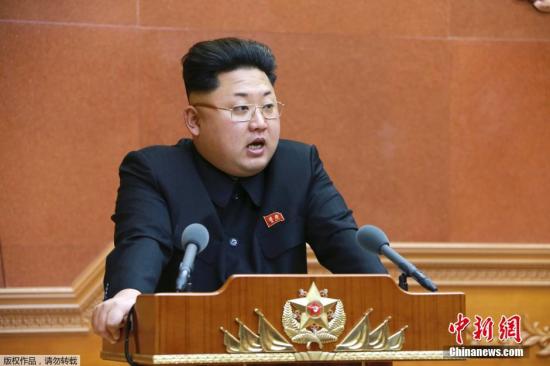 2015年2月23日消息，據(jù)朝中社報道，朝鮮勞動黨中央軍事委員會舉行擴(kuò)大會議，朝鮮勞動黨第一書記、中央軍事委員會委員長、國防委員會第一委員長、人民軍最高司令官金正恩出席并指導(dǎo)會議。中央軍委委員、人民軍黨委執(zhí)委、各軍種和軍級單位指揮人員參加了會議。根據(jù)金正恩的提議，全體與會者默哀悼念金正日總書記。