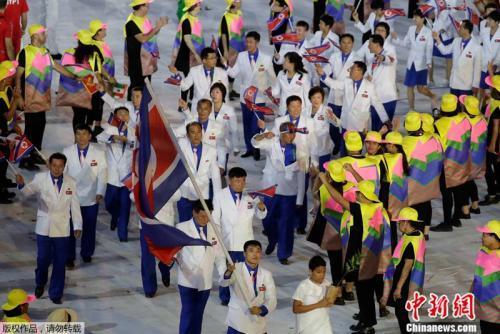 資料圖：2016年里約奧運(yùn)會(huì)上，朝鮮代表團(tuán)入場(chǎng)。