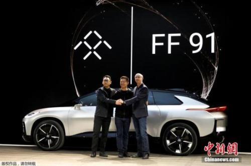 北京時間1月4日上午，樂視旗下法拉第(Faraday Future)在CES 2017展上發(fā)布了首款量產電動車——FF91。