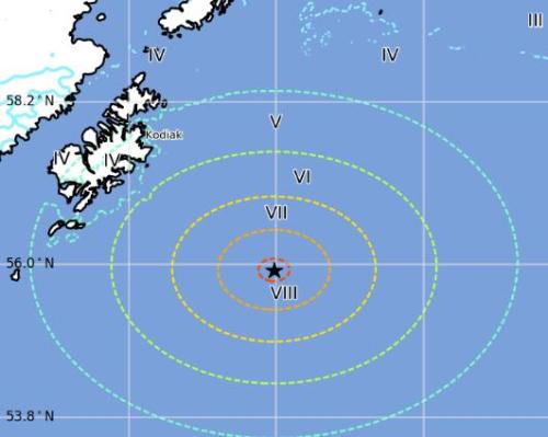 阿拉斯加地震可能波及的范圍示意圖。來(lái)源：美國(guó)地質(zhì)勘探局網(wǎng)站截圖。