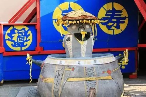 這個(gè)德國(guó)小鎮(zhèn)居民自稱(chēng)是中國(guó)人 還在春節(jié)狂歡游行
