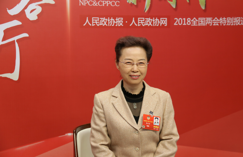 全國(guó)政協(xié)委員、河南省人民醫(yī)院老年醫(yī)學(xué)科主任黃改榮