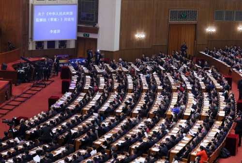 （6）十三屆全國人大一次會(huì)議舉行第四次全體會(huì)議