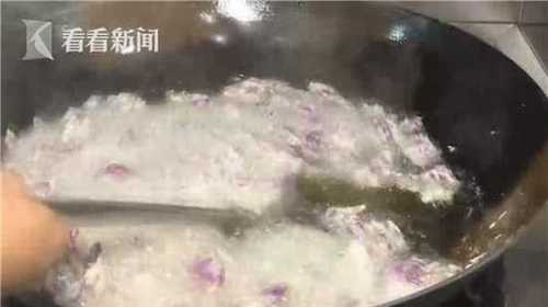 大學食堂推出油炸玫瑰花 已成網(wǎng)紅菜搶購需秒殺