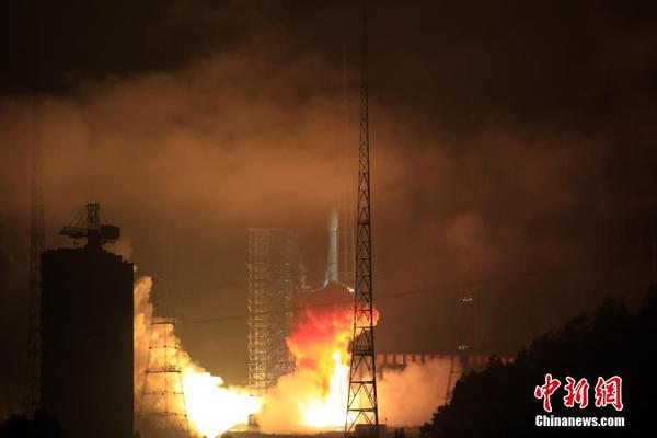 北京時間5月4日0時06分，長征三號乙運載火箭在西昌衛(wèi)星發(fā)射中心發(fā)射升空，將亞太6C衛(wèi)星（APSTAR-6C）成功送入太空預(yù)定軌道。亞太6C衛(wèi)星將服務(wù)“一帶一路”建設(shè)，進一步提升亞太地區(qū)衛(wèi)星通信、廣播服務(wù)能力。