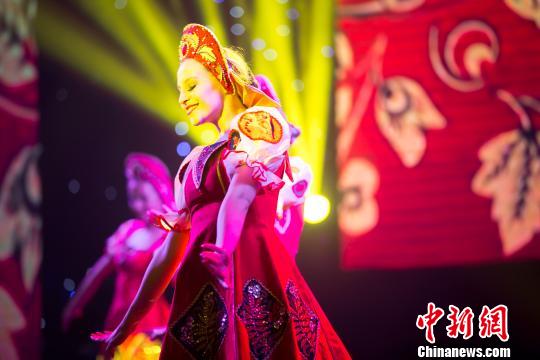 2018中俄邊境城市展覽會(huì)開(kāi)幕儀式和文藝演出現(xiàn)場(chǎng) 趙東來(lái) 攝