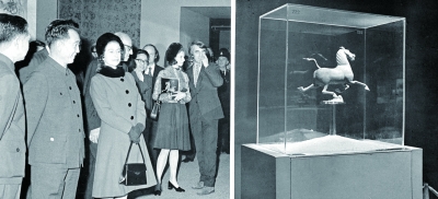 1973年11月8日，英國女王伊麗莎白二世在時任中國駐英國大使宋之光等陪同下參觀“中華人民共和國出土文物”展覽。