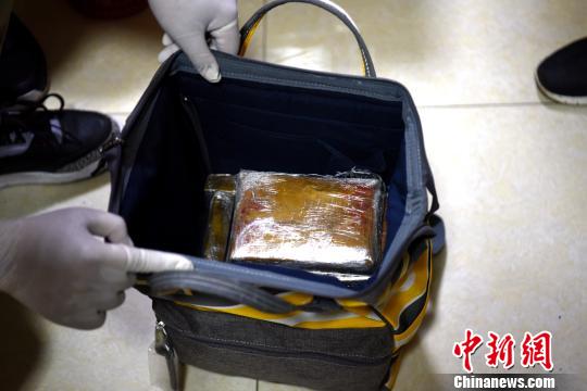 查獲的毒品海洛因?！钭姹?攝