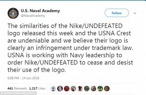 新商標抄襲美國海軍學院?；?耐克發(fā)道歉聲明
