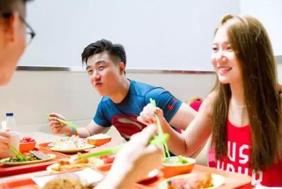如果你早飯都不吃 就沒必要再健身了！