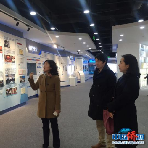 “張江園區(qū)科技之旅”走進(jìn)眾人科技。 供圖。