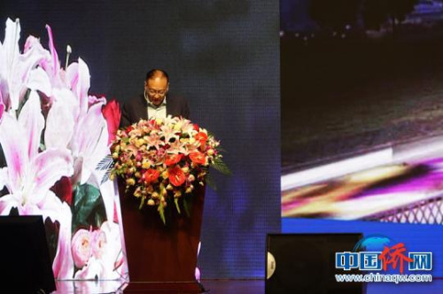 美國威特集團董事長李學(xué)海演講?！∪轿木?攝