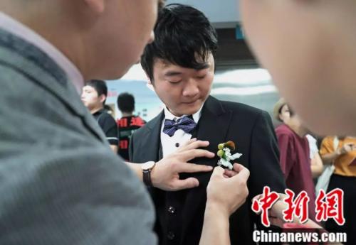 點擊進(jìn)入下一頁
