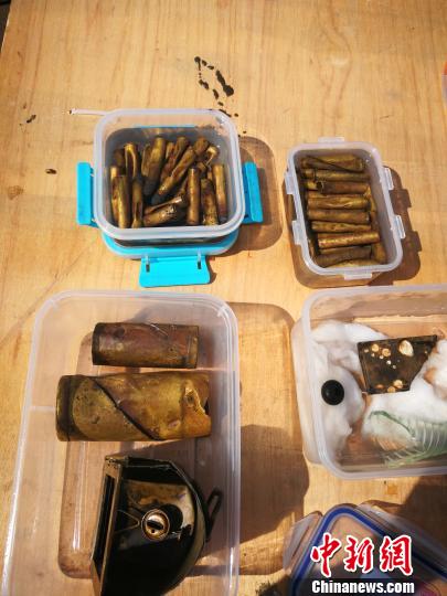 包括鍋爐、斜桁、舷窗、艙門、鐵甲堡襯木等艦體結(jié)構(gòu)，毛瑟步槍子彈、左輪手槍子彈、37毫米炮彈、47毫米炮彈等武器裝備。　彭杭 攝