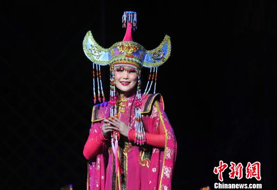 大型原創(chuàng)舞劇《天齊兒》?！∮诤Ｑ?攝