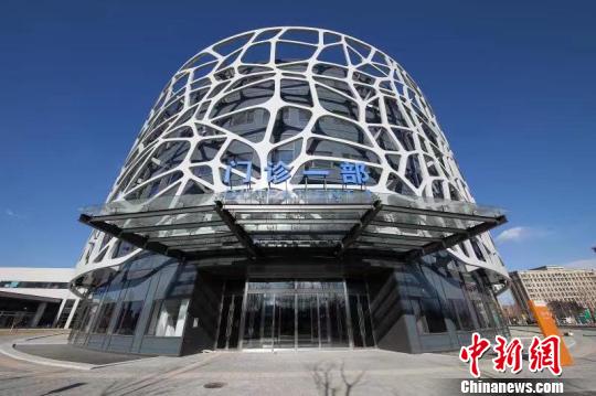 新天壇醫(yī)院門診一部?！￡愓箵P(yáng) 攝