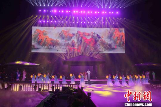 齊白石國際文化藝術(shù)節(jié)湘潭開幕故里探源成長之路