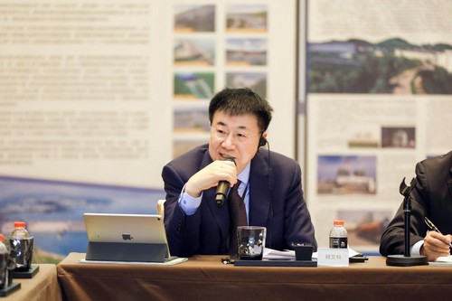 國際清潔能源論壇副理事長、發(fā)改委能源所研究員韓文科在第七屆國際清潔能源論壇上表示，我們坐在同一條船上，要共同挽救地球。