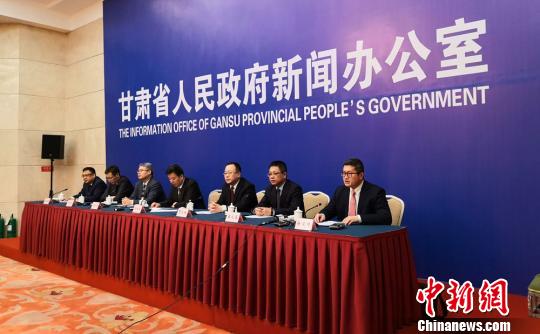 12月29日，甘肅省人民政府新聞辦公室舉行2018年全省組織工作新聞發(fā)布會?！《∷?攝