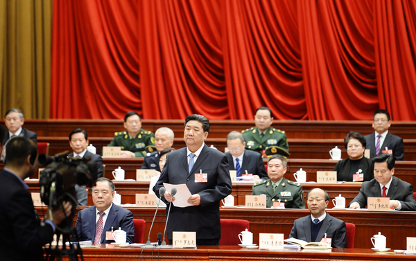 2、1月25日上午，中國(guó)人民政治協(xié)商會(huì)議內(nèi)蒙古自治區(qū)第十二屆委員會(huì)第二次會(huì)議在內(nèi)蒙古人民會(huì)堂開幕，羅志虎主持開幕大會(huì)。