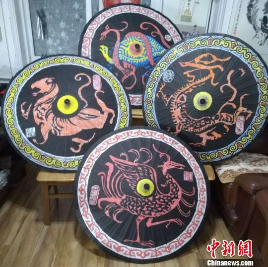 “蘇恒泰”油紙傘。受訪者供圖