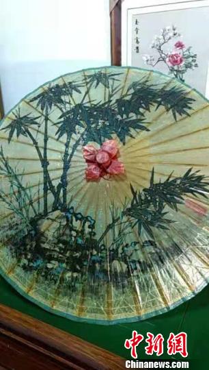 “蘇恒泰”油紙傘。受訪者供圖