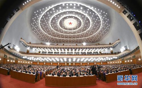 3月8日，十三屆全國(guó)人大二次會(huì)議在北京人民大會(huì)堂舉行第二次全體會(huì)議。新華社記者 張領(lǐng) 攝