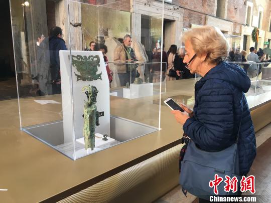 圖為展覽現場?！＄娦?攝