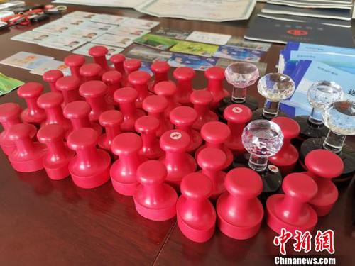 圖為涉案公章?！【焦﹫D 攝