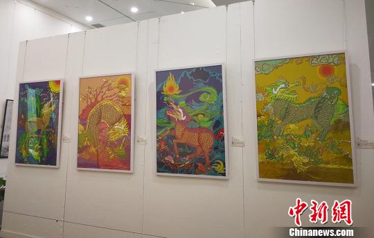 巡展作品。　楊杰英 攝