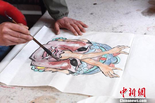圖為甘肅民間藝人馬正德所畫的《水滸傳》中杜遷人物圖稿?！钇G敏 攝
