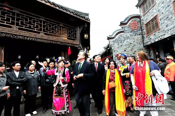 2011年4月19日，中國四川國際文化旅游節(jié)在汶川縣水磨鎮(zhèn)開幕。中新社記者 安源攝