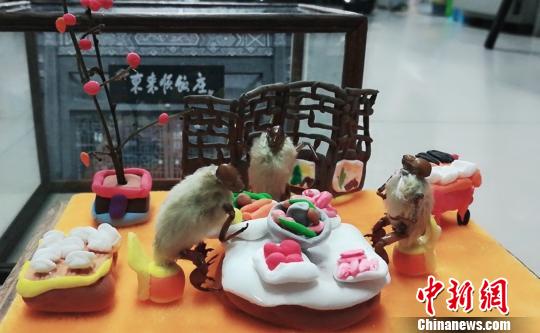 北京市首屆中小學(xué)文化創(chuàng)意展示活動(dòng)啟動(dòng)。圖為學(xué)生作品。組委會(huì)供圖