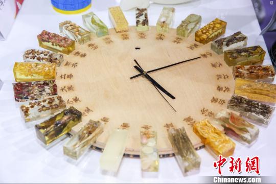 北京市首屆中小學(xué)文化創(chuàng)意展示活動(dòng)啟動(dòng)。圖為學(xué)生作品。組委會(huì)供圖