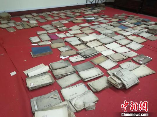 山東省圖書(shū)館內(nèi)的部分醫(yī)學(xué)類(lèi)古籍書(shū)?！O婷婷 攝
