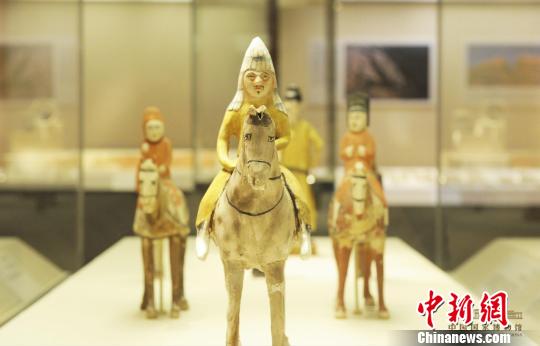 新疆文物精品展亮相國(guó)博一覽萬(wàn)里同風(fēng)絲路與共
