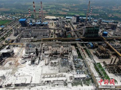 7月20日，俯瞰發(fā)生爆炸后的義馬氣化廠。中新社記者 王中舉 攝