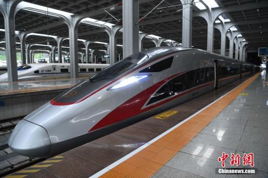 資料圖：復(fù)興號動車組。陳超 攝