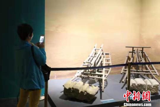 圖為展覽現(xiàn)場(chǎng)。　李超 攝