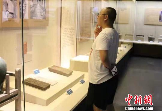 圖為展覽現(xiàn)場(chǎng)?！±畛?攝