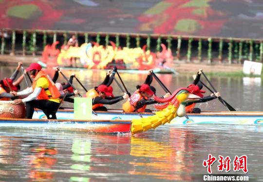 據(jù)了解，在女兒節(jié)開幕式后，將舉行廣元女兒節(jié)傳統(tǒng)特色活動(dòng)鳳舟賽，有12支鳳舟隊(duì)伍參加直道競(jìng)速比賽。(資料圖) 廣元市委宣傳部供圖 攝