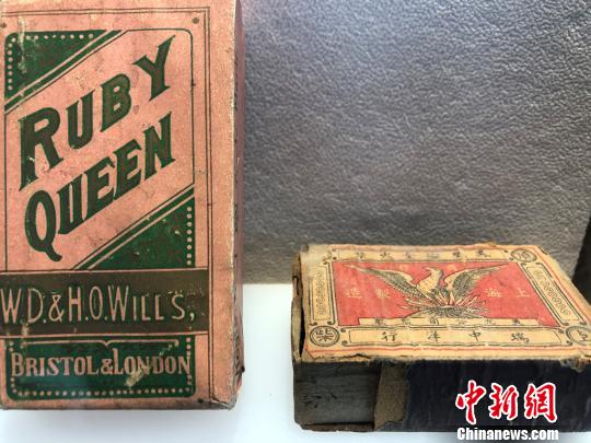 老上海三零年代生活物件主題展展品——火柴盒?！⌒烀黝?攝