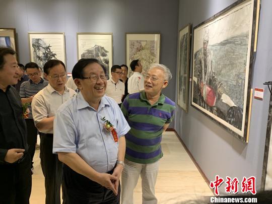 “同筑中國(guó)夢(mèng)”慶祝新中國(guó)成立70周年書畫展在京開幕