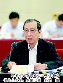 馬有禮在全國(guó)政協(xié)雙周協(xié)商座談會(huì)上發(fā)言。本報(bào)記者  齊波  攝
