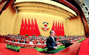二○一六年三月十日,全國(guó)政協(xié)十二屆四次會(huì)議在北京人民大會(huì)堂舉行第二次全體會(huì)議。這是唐英年在會(huì)上作《利用香港優(yōu)勢(shì)服務(wù)國(guó)家“十三五”規(guī)劃》的發(fā)言。 新華社發(fā) 二○一六年三月十日,全國(guó)政協(xié)十二屆四次會(huì)議在北京人民大會(huì)堂舉行第二次全體會(huì)議。這是唐英年在會(huì)上作《利用香港優(yōu)勢(shì)服務(wù)國(guó)家“十三五”規(guī)劃》的發(fā)言。 新華社發(fā)