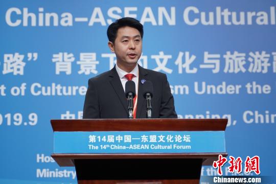 泰國文化部副部長巴拉梅·安披切發(fā)表講話?！|博社 攝