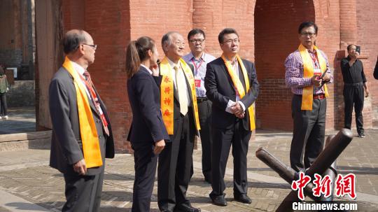 新黨主席郁慕明出席全球華人武圣關(guān)公朝圣大典活動?！《爬?攝