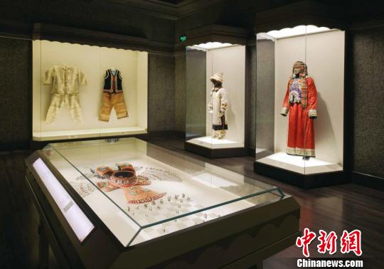 “花滿申城——上海博物館少數(shù)民族工藝館新陳列”。上海博物館 供圖